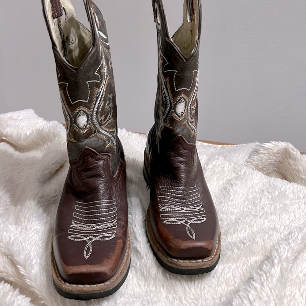 Boots Arredondo made in Mexico size 23 1/2 or woman 6.5 /men 7